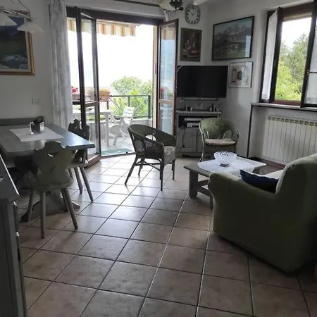 Vista Lago Apartment